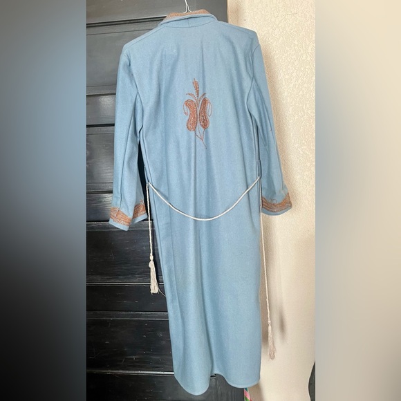 Vintage 1980s India Kashmiri dressing gown/coat . Pure wool, hand embroidery. - Picture 4 of 7